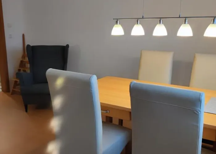 Moderne Lindlar, Dorf- Und Waldnah, Gratis W-lan, Nr